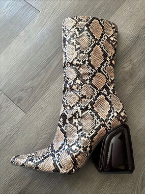 🔥Jeffrey Campbell Harlequin Women’s Boots Size 10 Snakeskin Pointed Toe Square